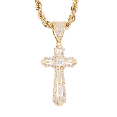 Iced Cross Pendant Από Επιχρυσωμένο Ορείχαλκο